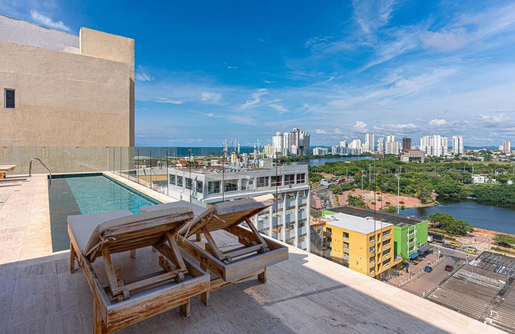 Stylish Duplex Loft - Panoramic Rooftop Pool Apartamento