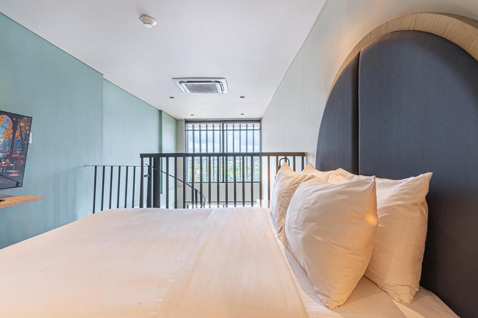 Apartamento Stylish Duplex Loft - Panoramic Rooftop Pool *